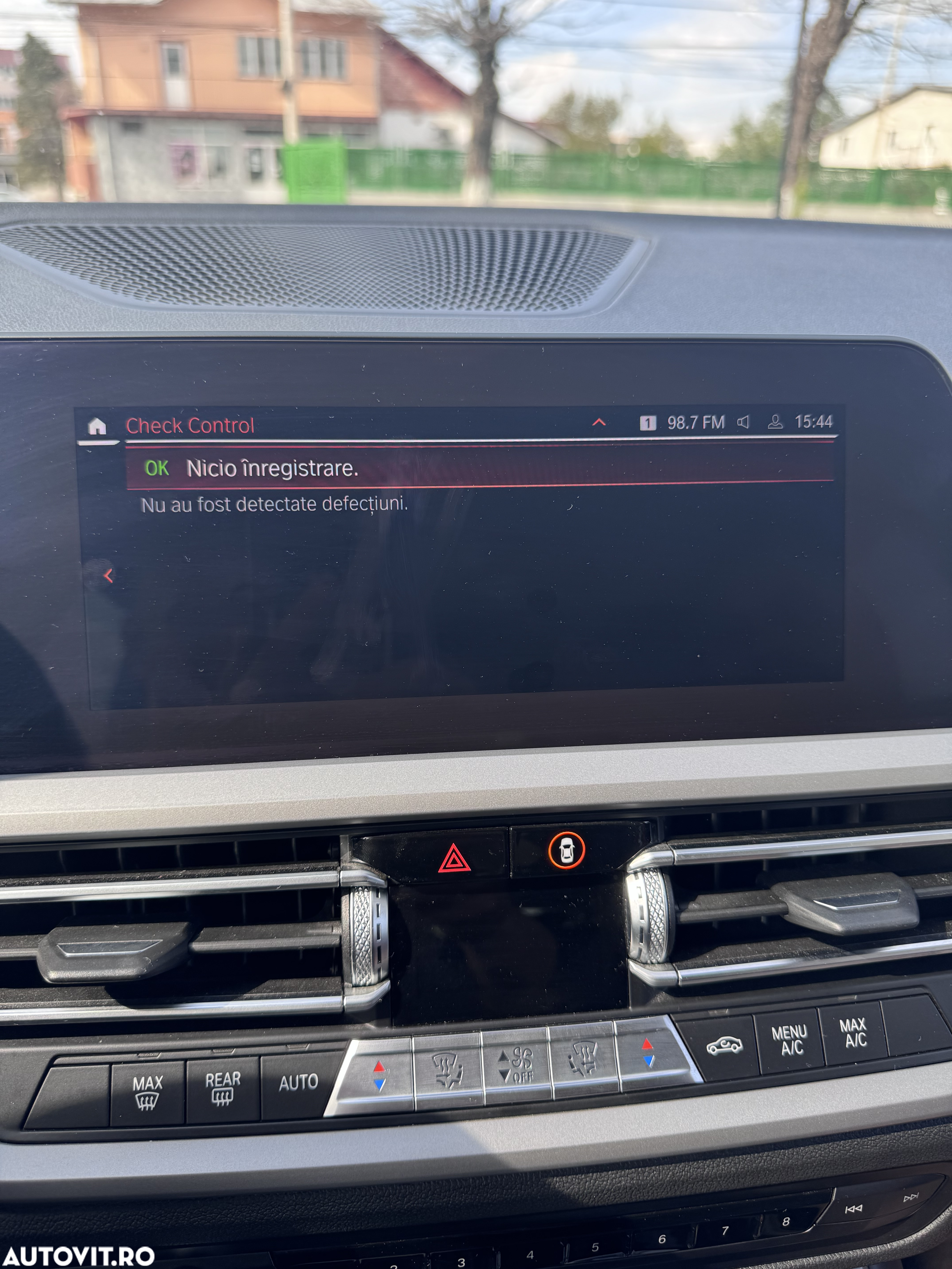 BMW Seria 3 318i Touring Aut. Sport Line - 27