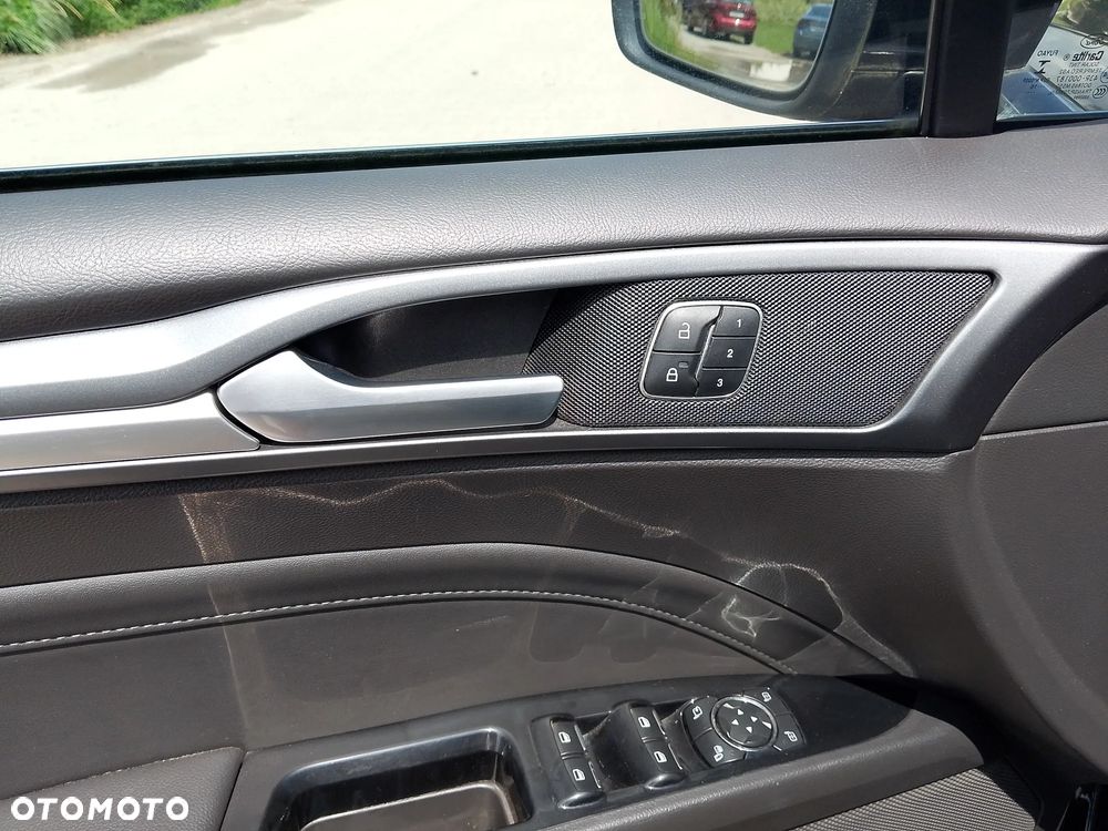 Ford Mondeo 2.0 TDCi Bi-Turbo PowerShift-Aut Titanium - 12