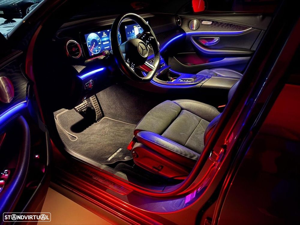 Mercedes-Benz E 300 de AMG Line 4Matic - 13