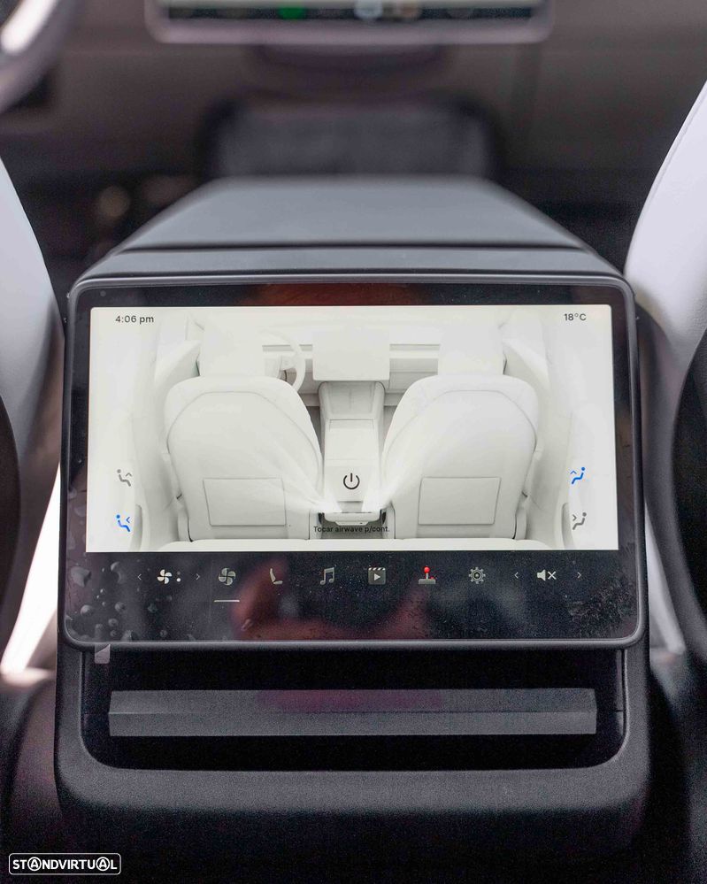 Tesla Model 3 Long Range Tração Integral - 17