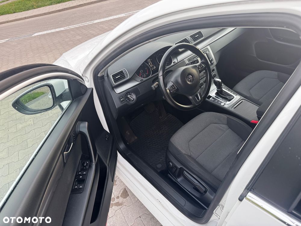 Volkswagen Passat 2.0 TDI DSG BlueMotion Technology Highline - 10