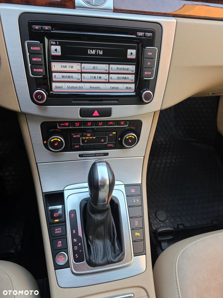 Volkswagen Passat 2.0 TSI Highline DSG - 37