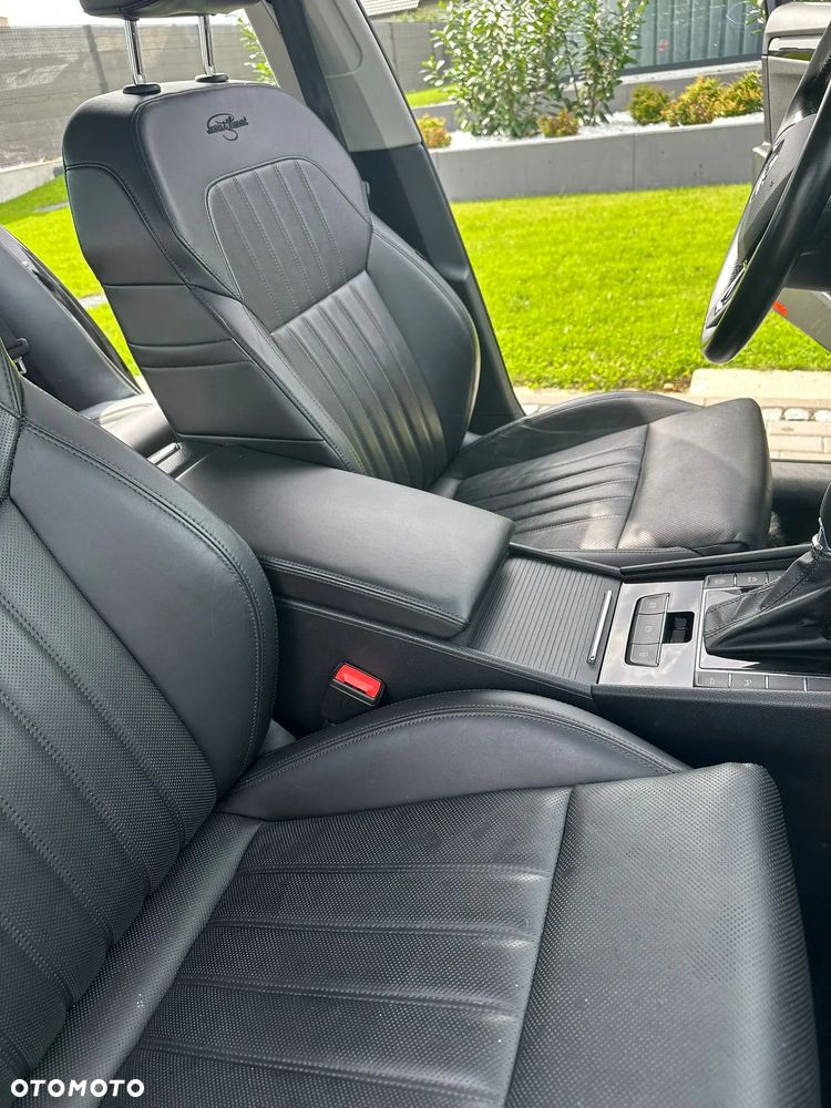 Skoda Superb 2.0 TDI 4x4 L&K DSG - 25