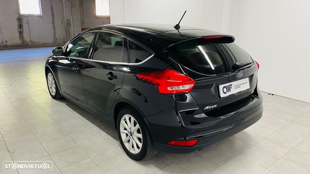 Ford Focus 1.0 EcoBoost Titanium - 5