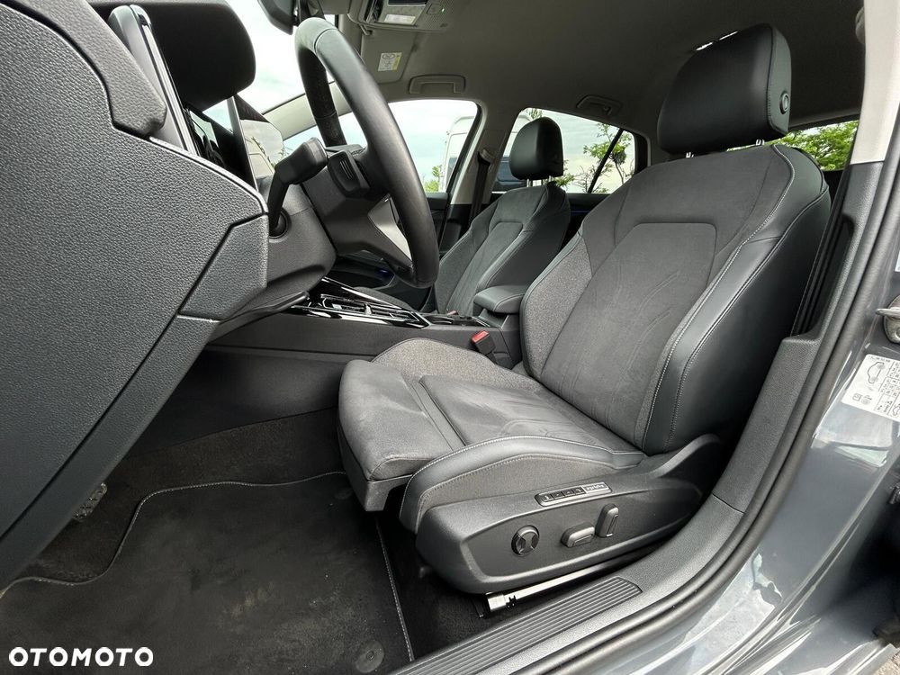 Volkswagen Golf 1.5 eTSI mHEV Style DSG - 9