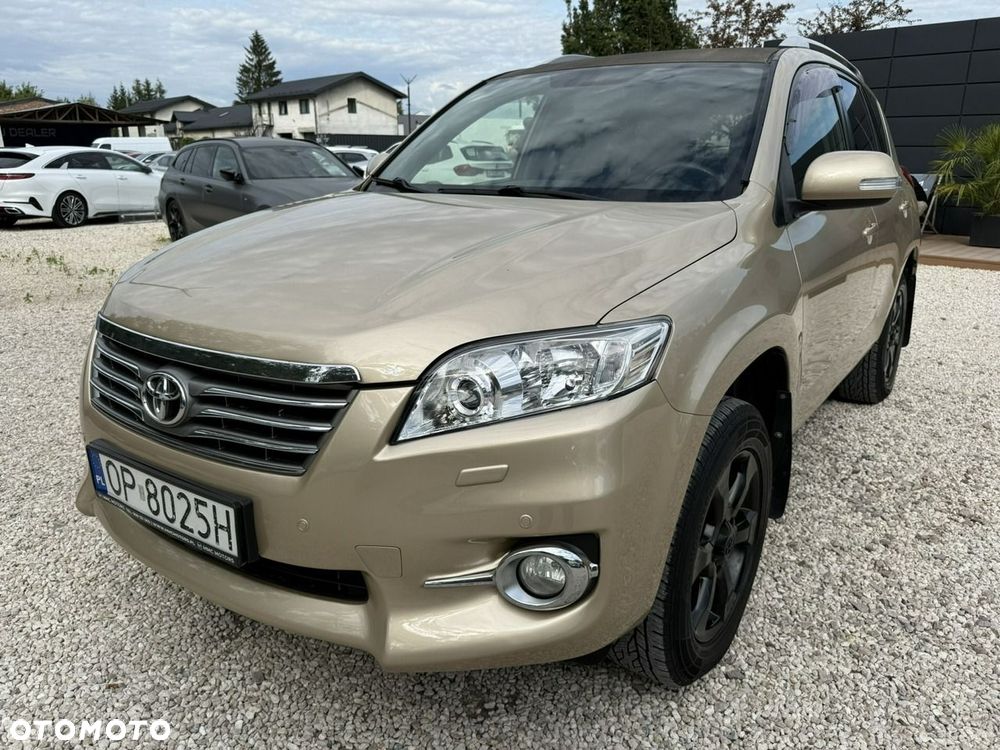 Toyota RAV4 - 1