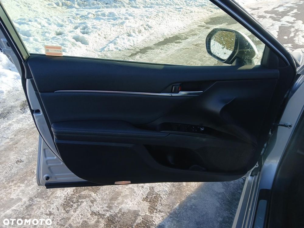 Toyota Camry 2.5 Hybrid Prestige CVT - 39