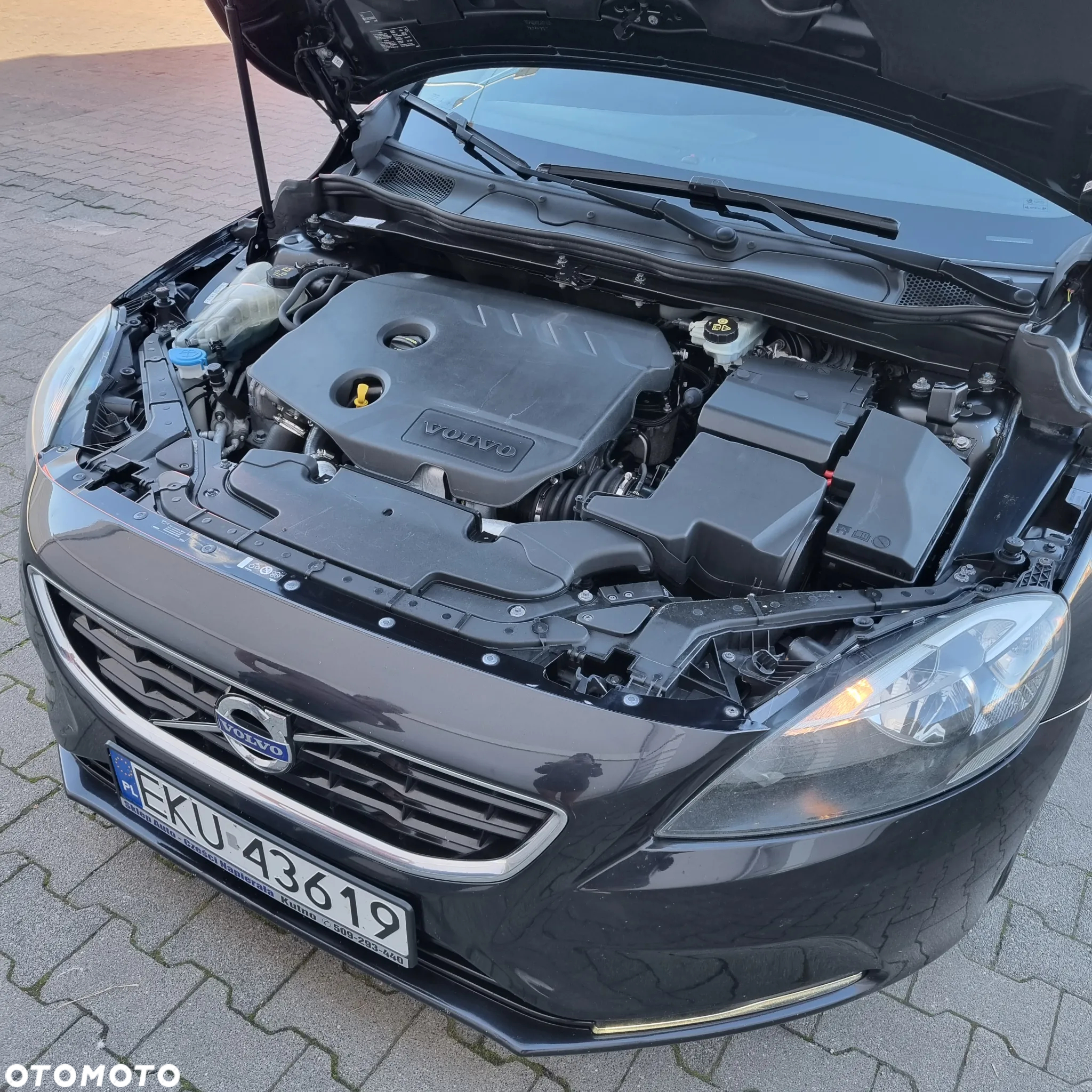 Volvo V40 D2 Summum - 34