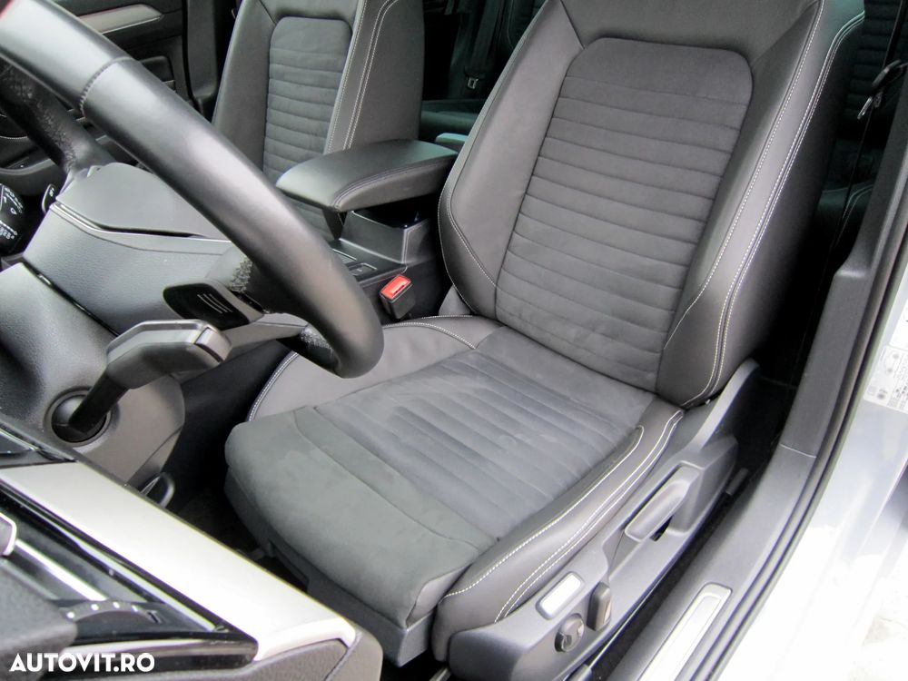 Volkswagen Passat Variant 2.0 TDI DSG (BlueMotion Technology) Highline - 20