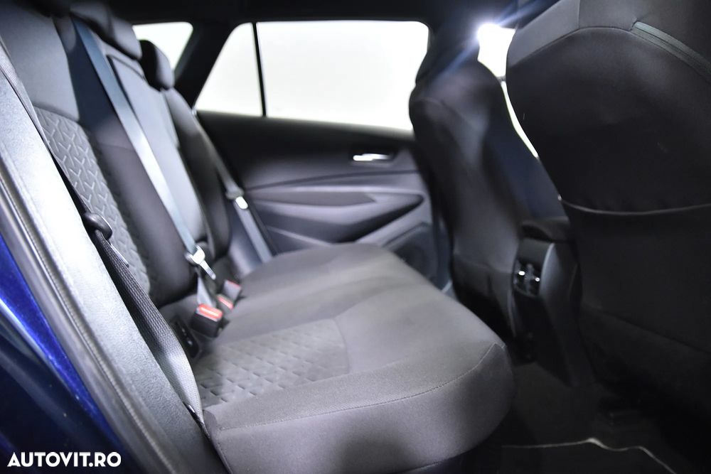 Toyota Corolla 1.8 HSD Business - 13