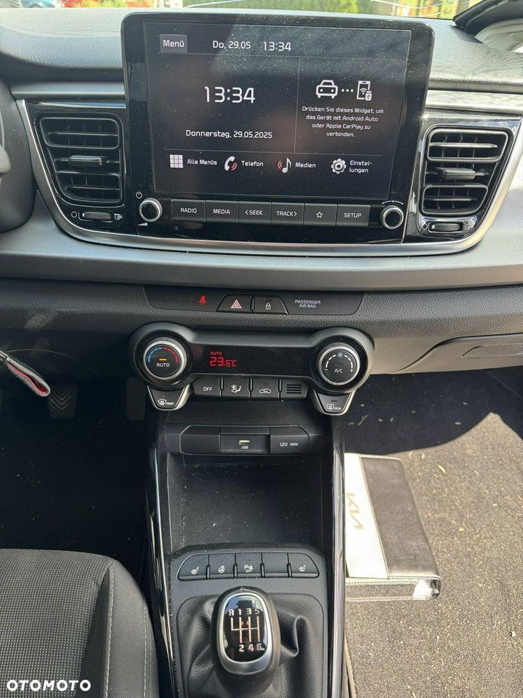 Kia Rio - 14