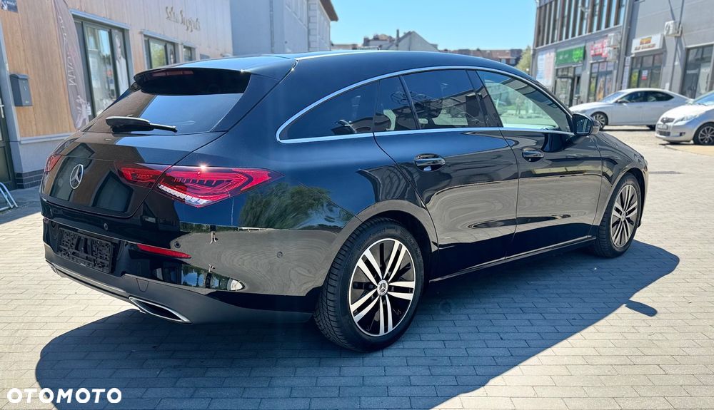 Mercedes-Benz CLA 180 7G-DCT Progressive - 4