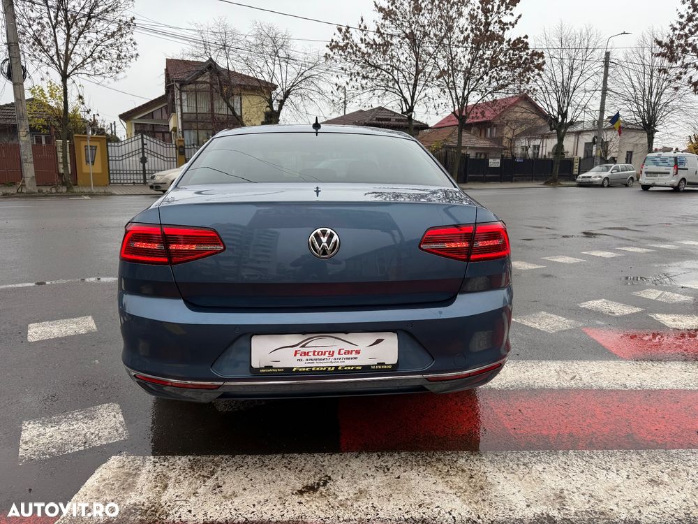 Volkswagen Passat Variant 1.6 TDI SCR DSG Business - 3