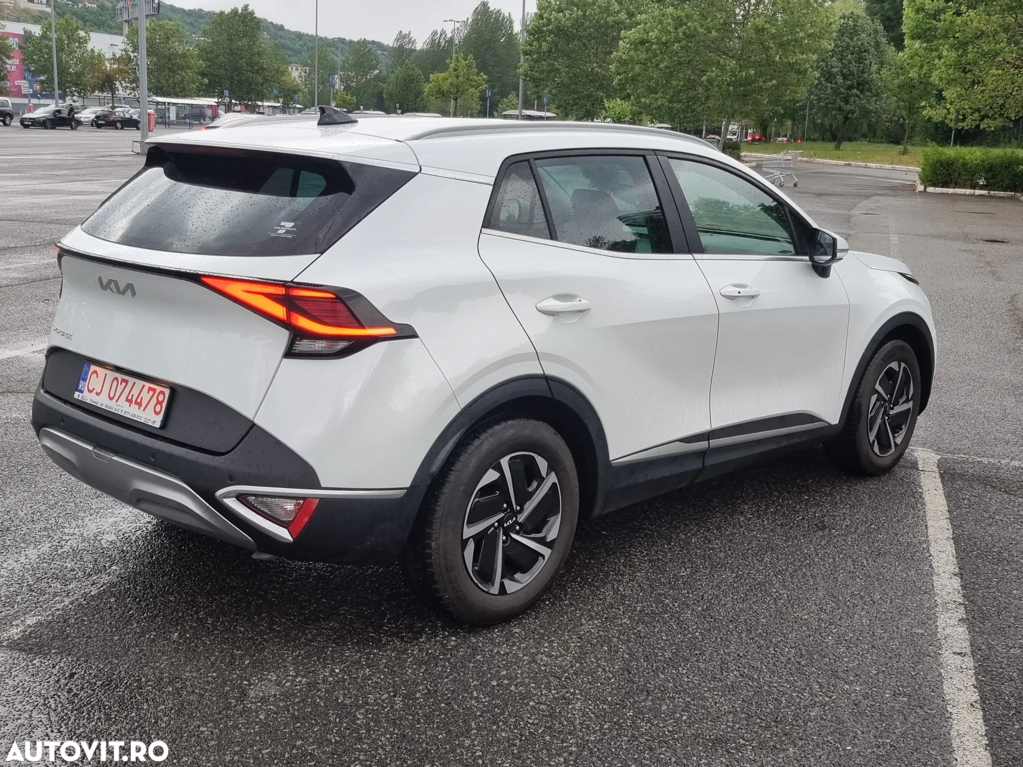 Kia Sportage 1.6 CRDI 2WD Eco-Dynamics+ (48V M-H) Vision - 4