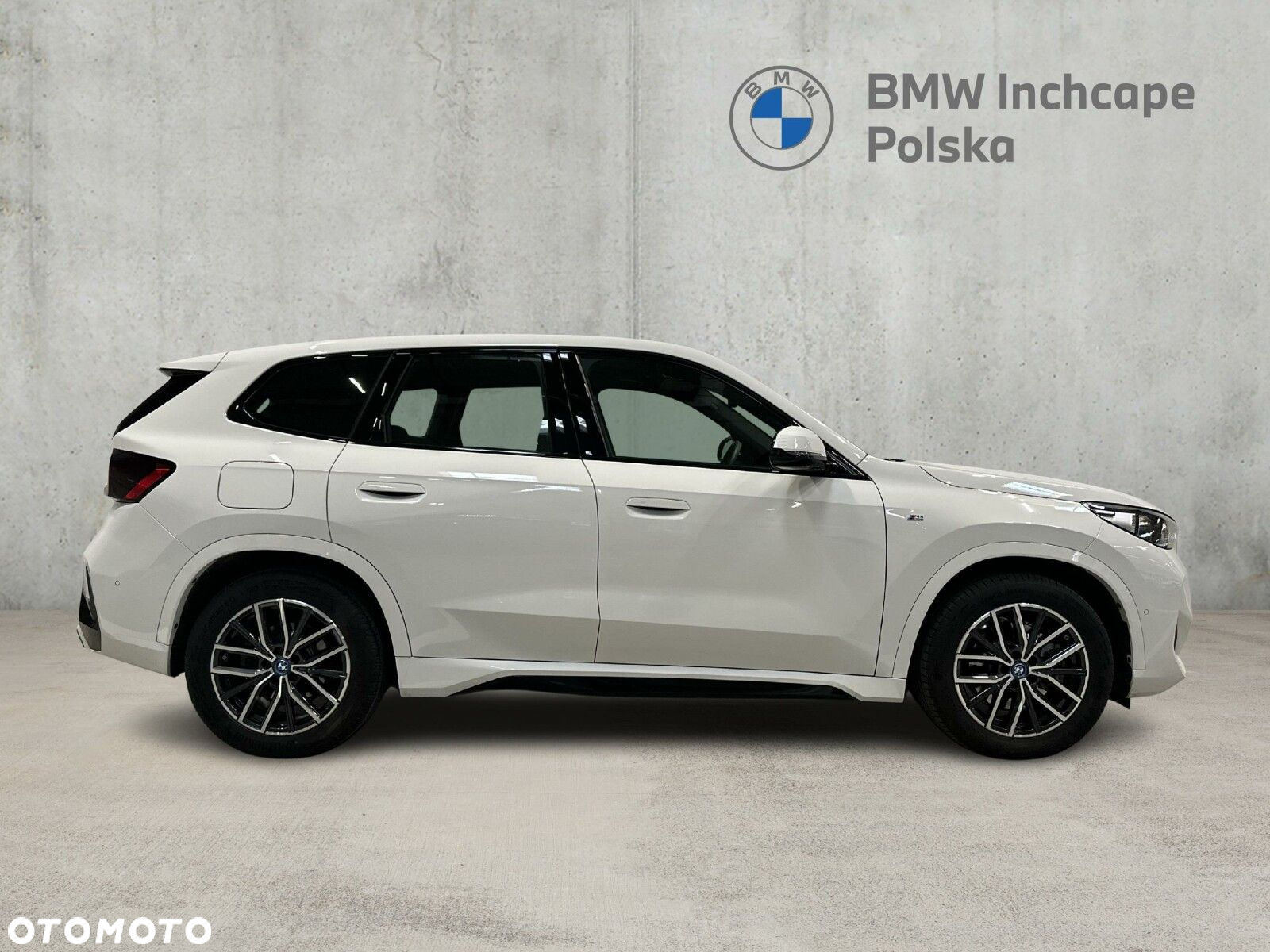 BMW iX1 - 6