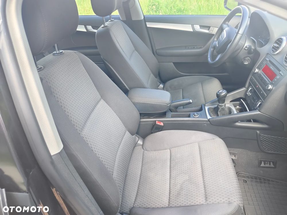 Audi A3 Sportback 1.4 TFSI Attraction - 17
