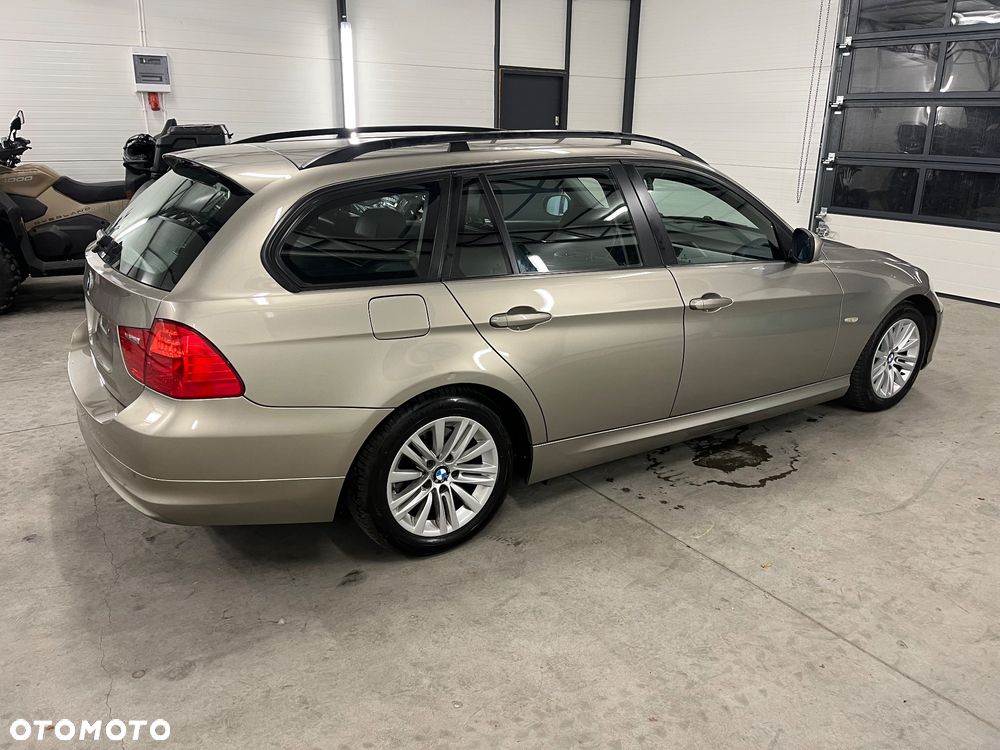 BMW Seria 3 318d DPF Edition Sport - 9