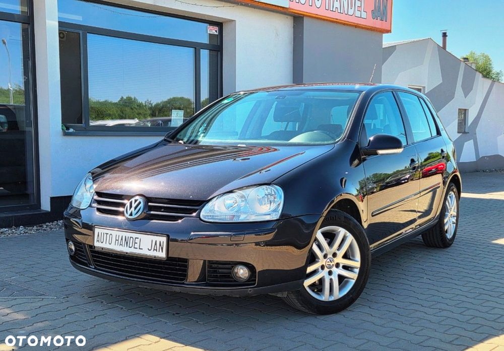 Volkswagen Golf - 2