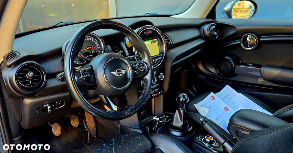 MINI Cooper D 50 Mayfair - 16