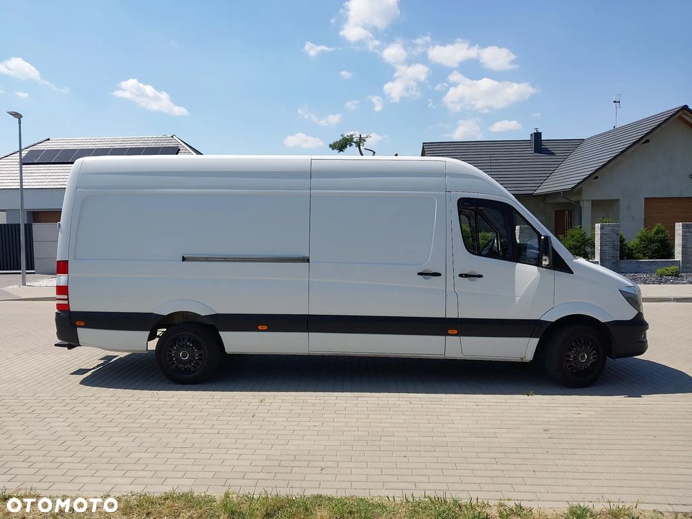 Mercedes-Benz Sprinter - 15