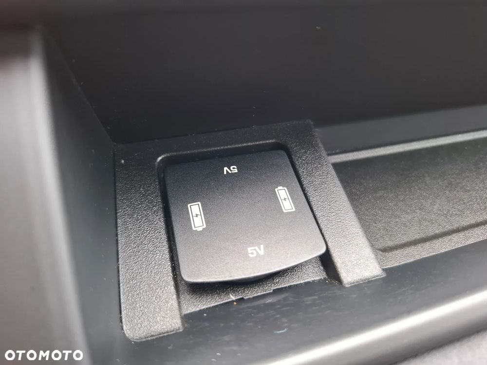 Land Rover Discovery Sport - 27