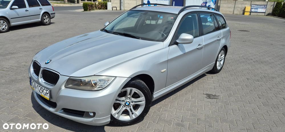BMW Seria 3 318d DPF Touring Edition Lifestyle - 5