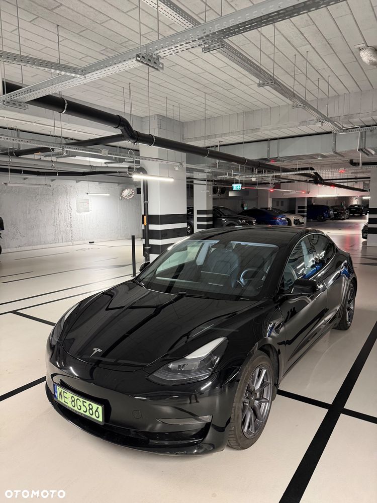 Tesla Model 3 - 2