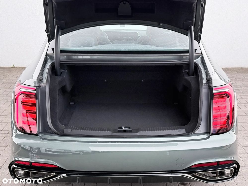 Hongqi H9 2.0T Deluxe - 18