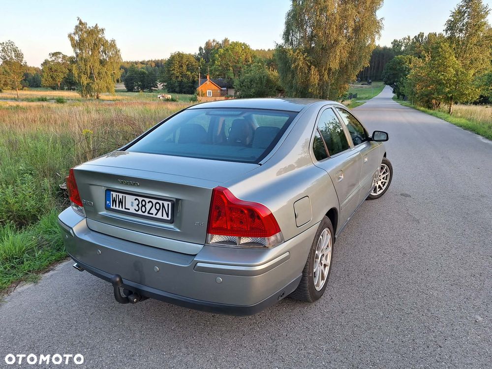 Volvo S60 2.4 Momentum - 6