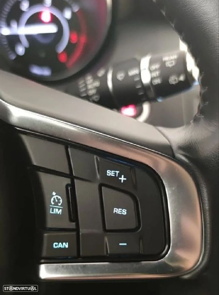 Jaguar E-Pace - 2