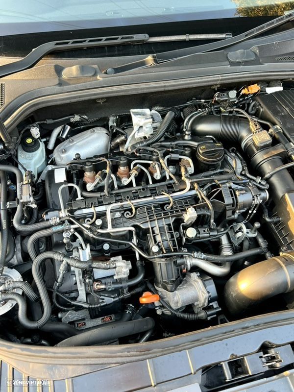 Motor VW GOLF VI 1.6TDi 105cv / Ref: CAYN - 1