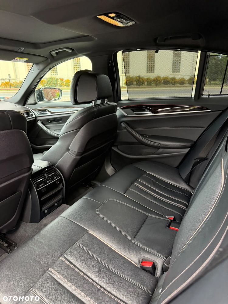 BMW Seria 5 530d xDrive M Sport sport - 7