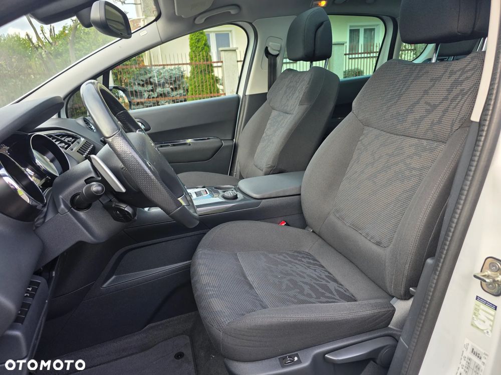 Peugeot 3008 Hybrid4 - 15
