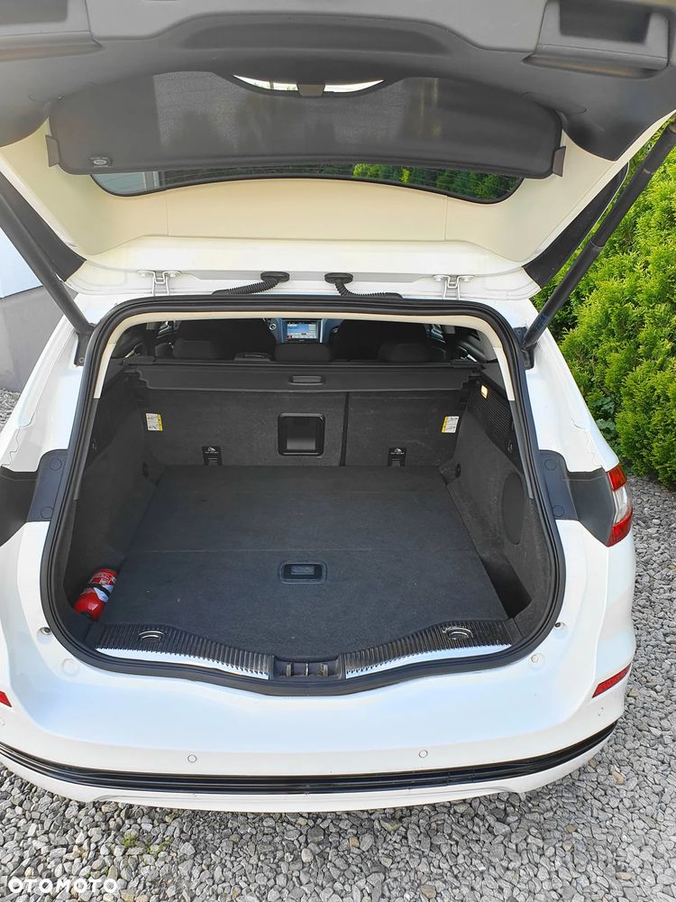 Ford Mondeo 2.0 TDCi Titanium - 18