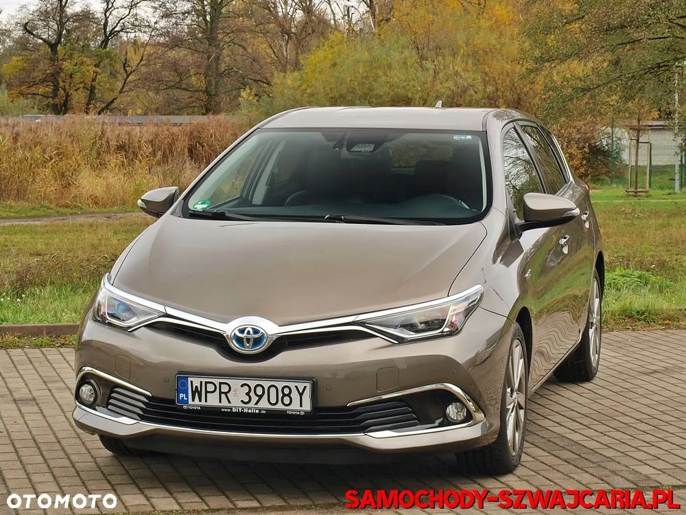 Toyota Auris 1.8 VVT-i Hybrid Automatik Executive - 1