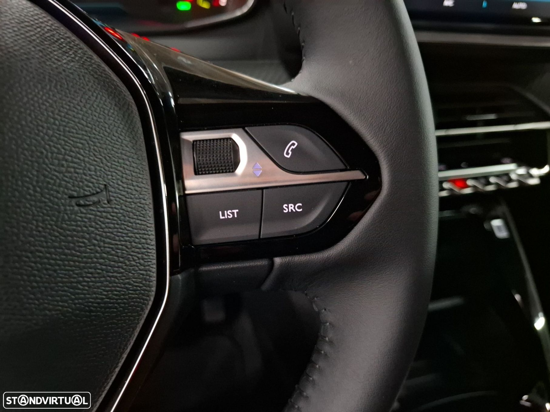 Peugeot e-2008 50 kWh SE Style - 17