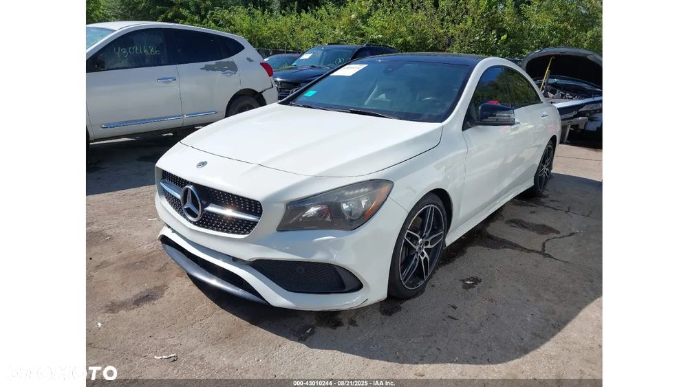 Mercedes-Benz CLA - 2