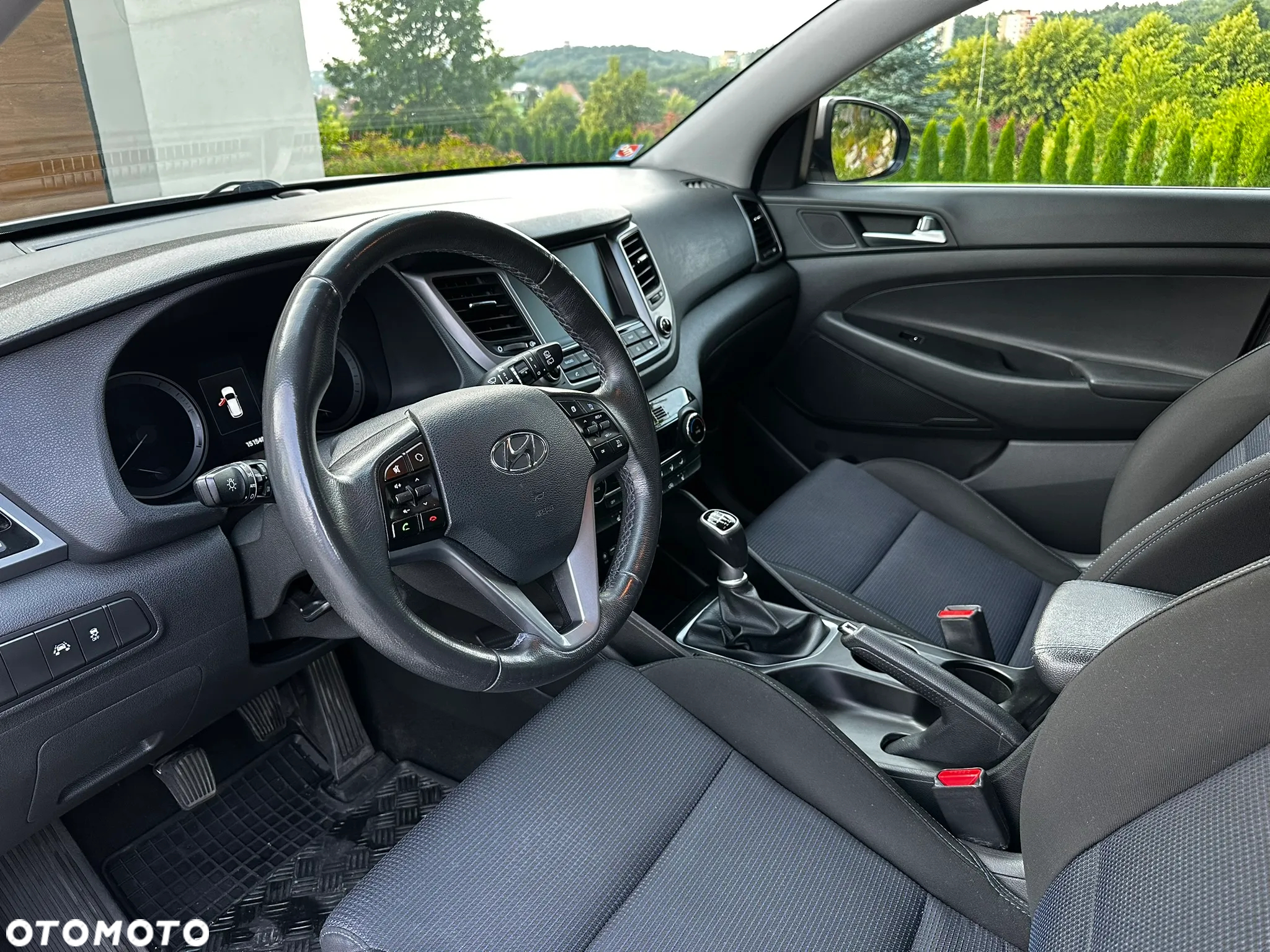 Hyundai Tucson 2.0 CRDI BlueDrive Style 2WD - 18