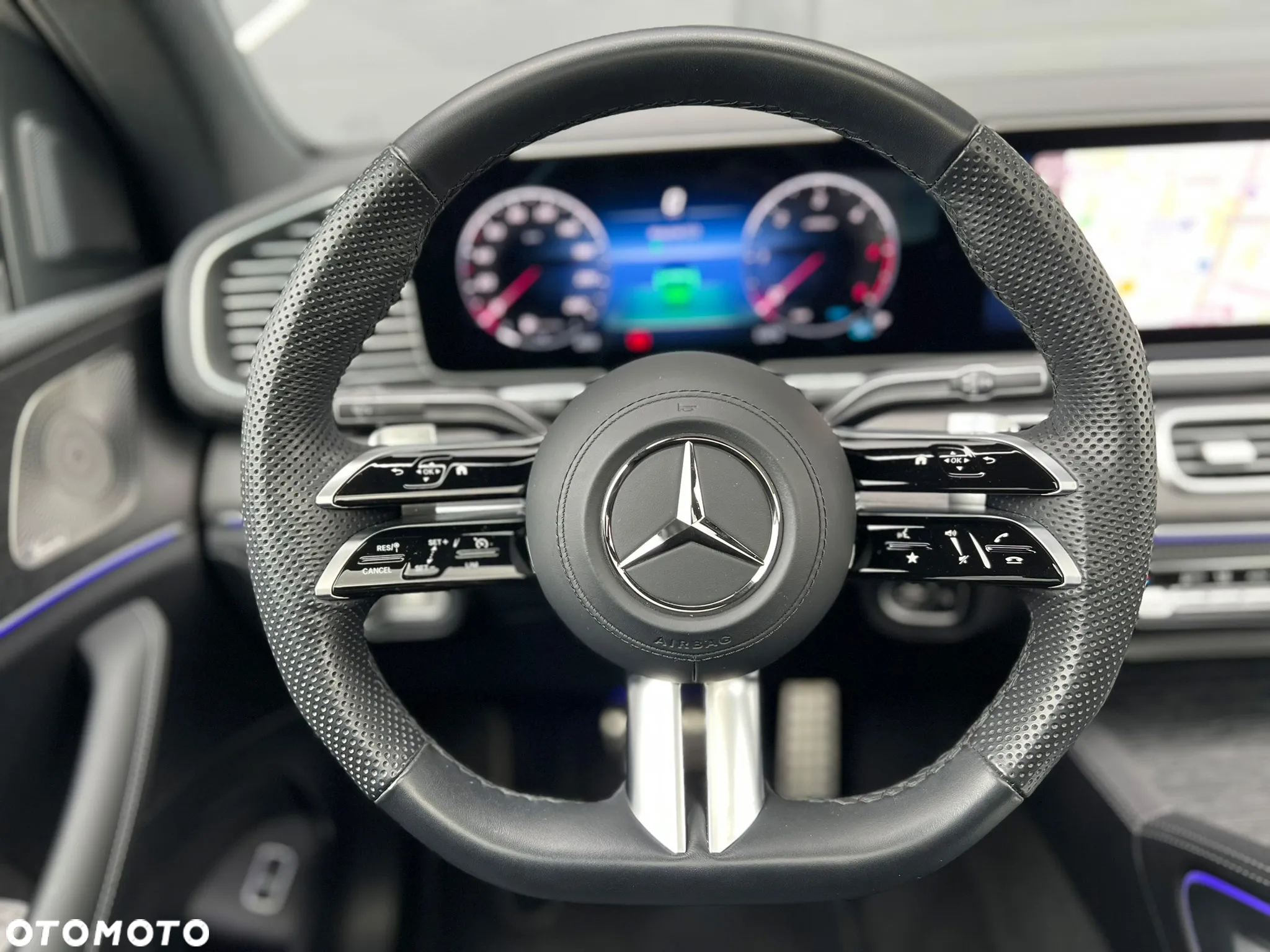 Mercedes-Benz GLE - 11