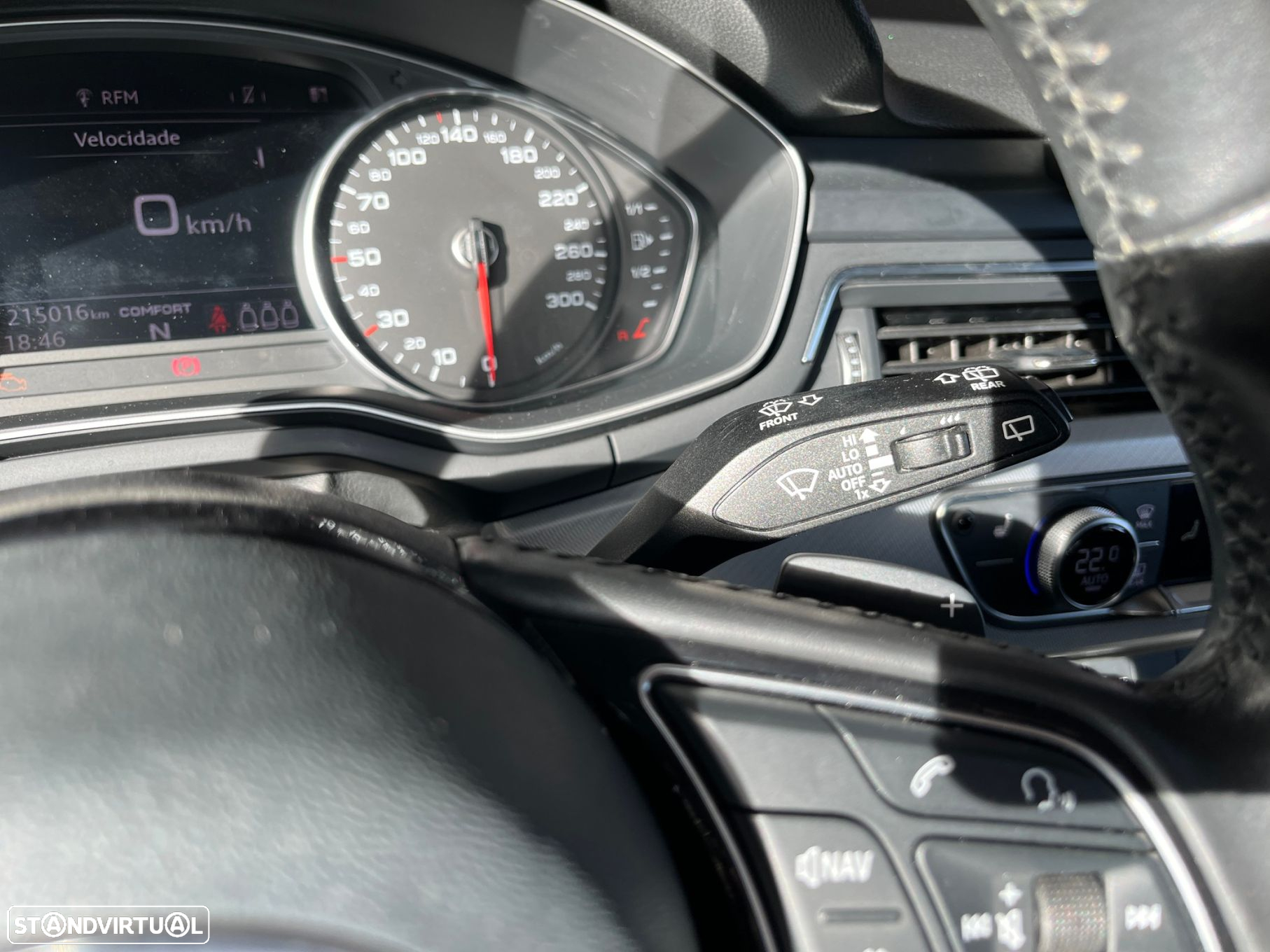 Audi A4 Avant 2.0 TDI Sport S tronic - 23