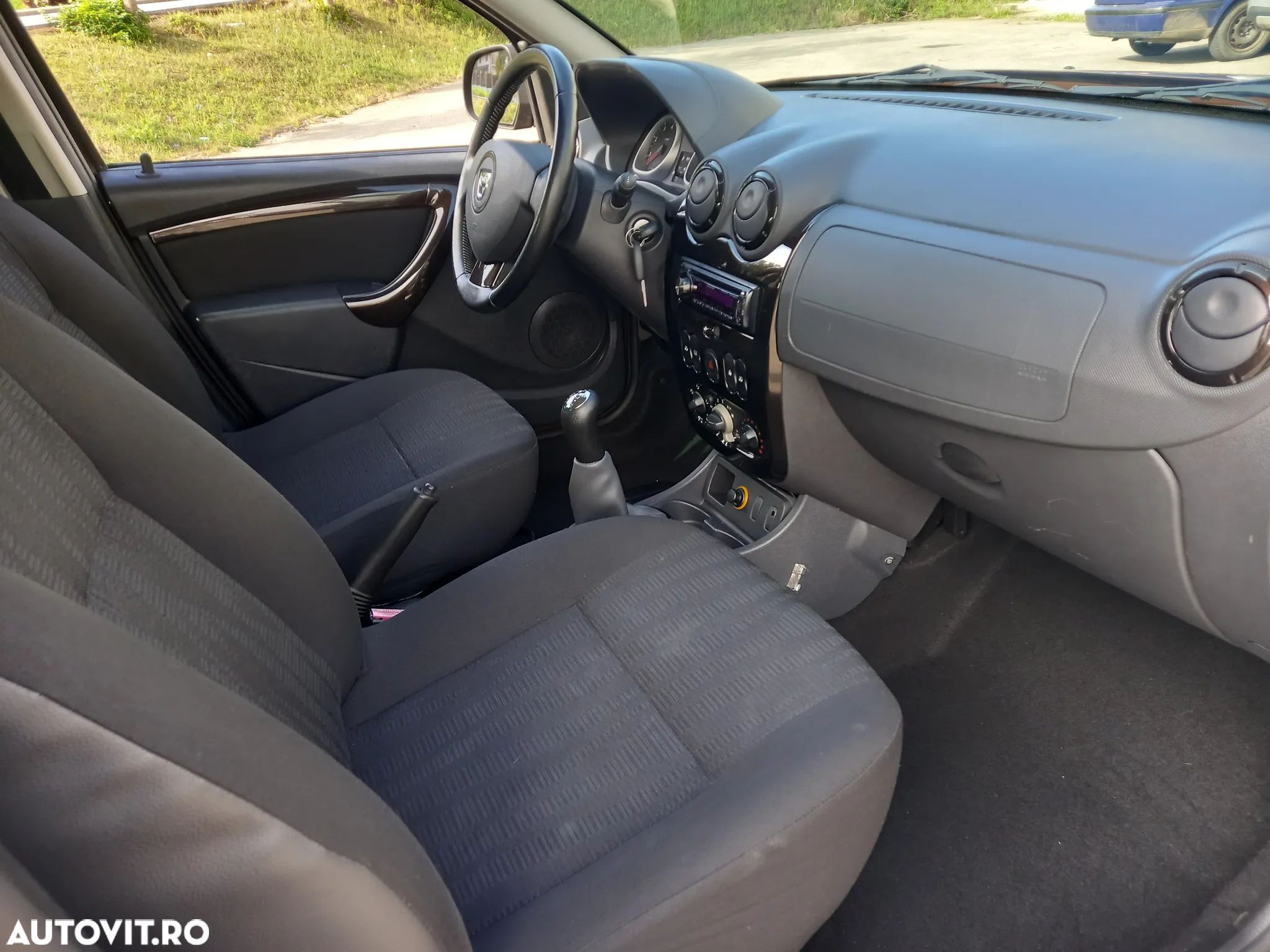 Dacia Duster 1.6 4x2 Prestige - 7