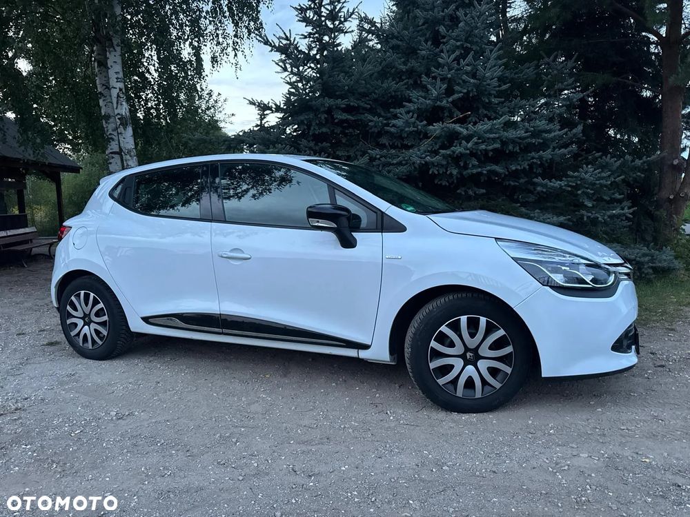 Renault Clio 1.2 16V 75 LIMITED - 3