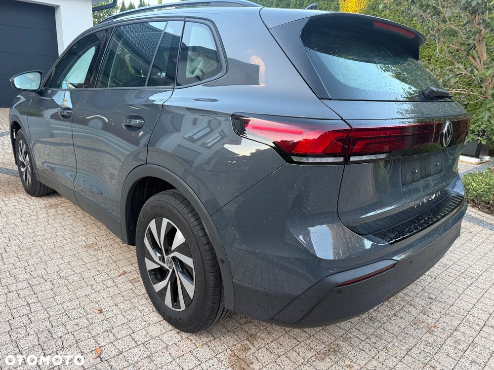 Volkswagen Tiguan - 18