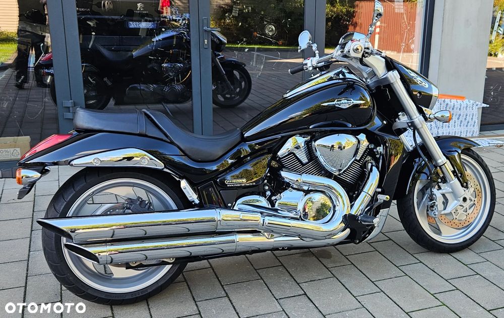 Suzuki Intruder - 24