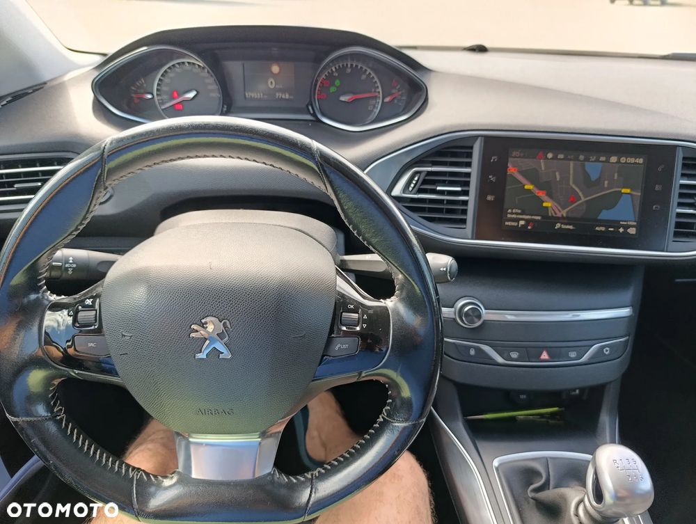 Peugeot 308 - 16