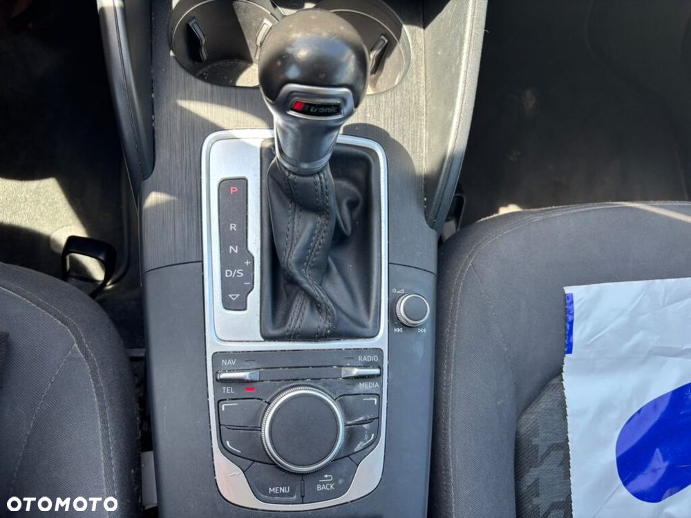 Audi A3 Sportback 1.2 TFSI S tronic Attraction - 11