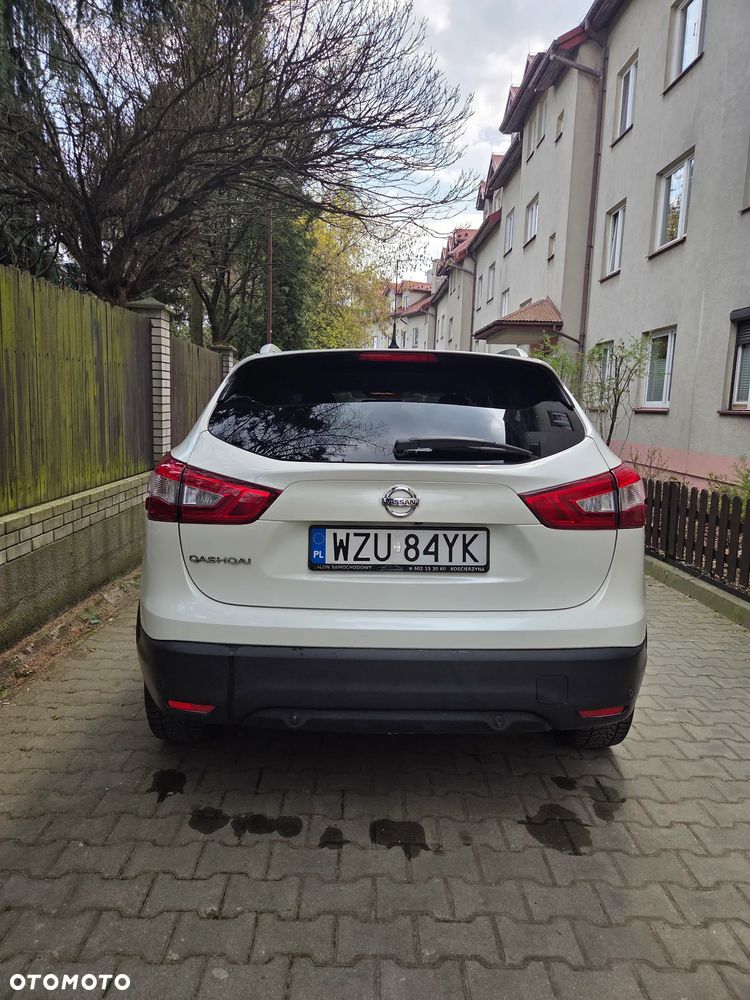 Nissan Qashqai 1.6 DCi Xtronic N-Connecta - 5