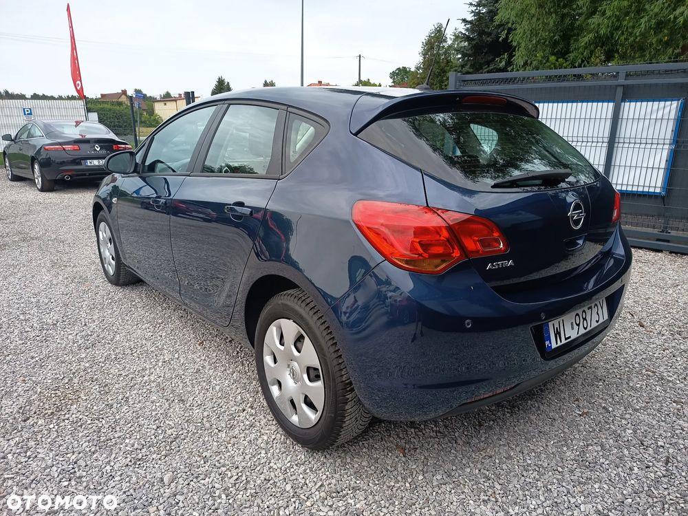 Opel Astra 1.6 Automatik Edition - 6