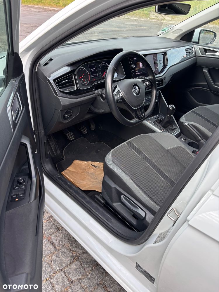 Volkswagen Polo 1.0 TSI Special Edition - 13