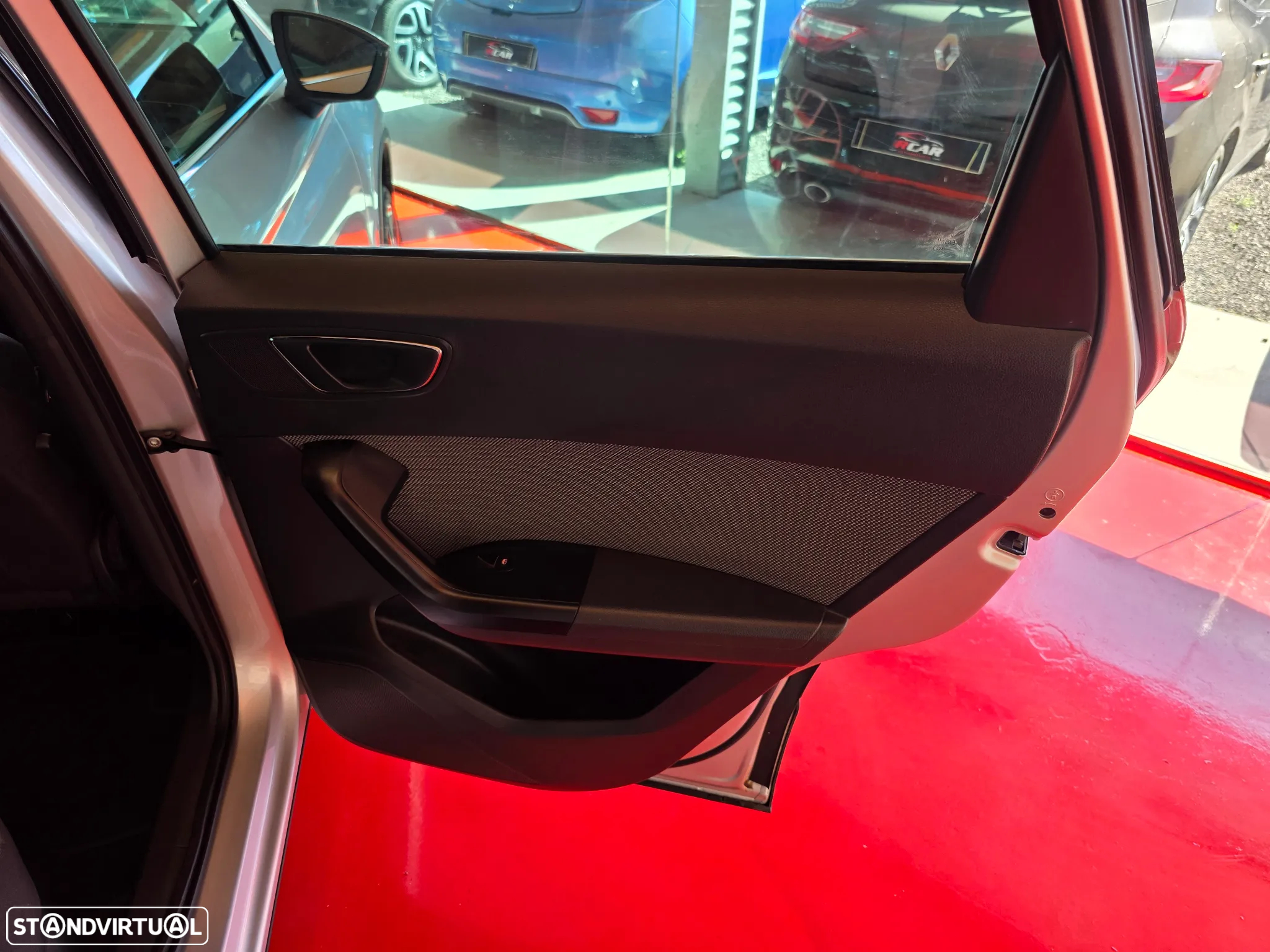 SEAT Ateca 2.0 TDI 4Drive DSG FR BLACK EDITION - 39